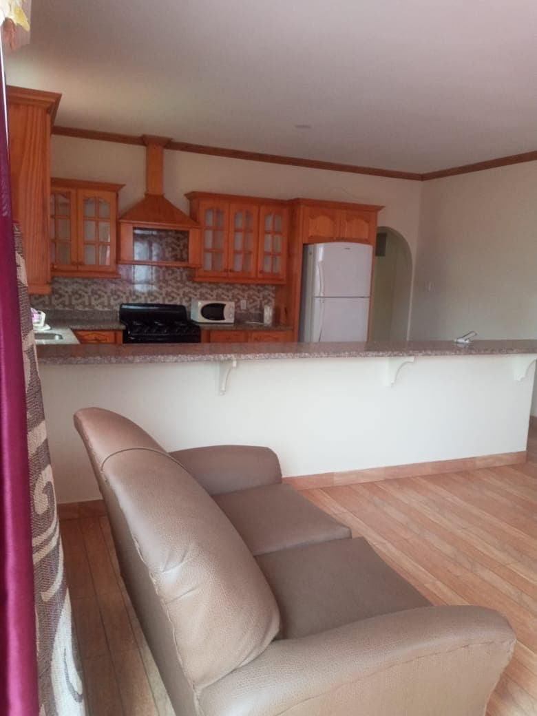 Serene 2-Bedroom Apartment in Meadowbrook Gardens — photo 2