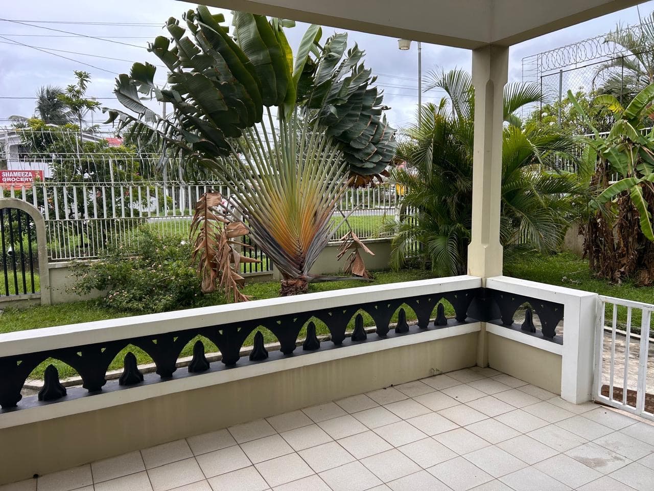 Modern 3-Bedroom Home with Garden and Balcony in Guysuco Gardens — photo 9