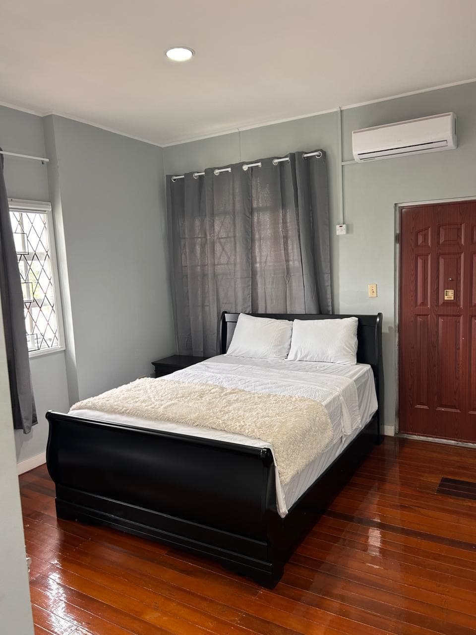 Modern 3-Bedroom Home with Garden and Balcony in Guysuco Gardens — photo 6