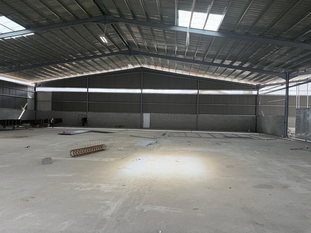 Prime Warehouse Space for Rent in Eccles โ photo 3