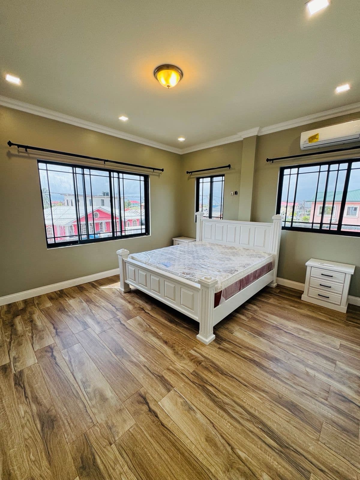 Spacious 3-Bedroom Apartment in Farm — photo 6
