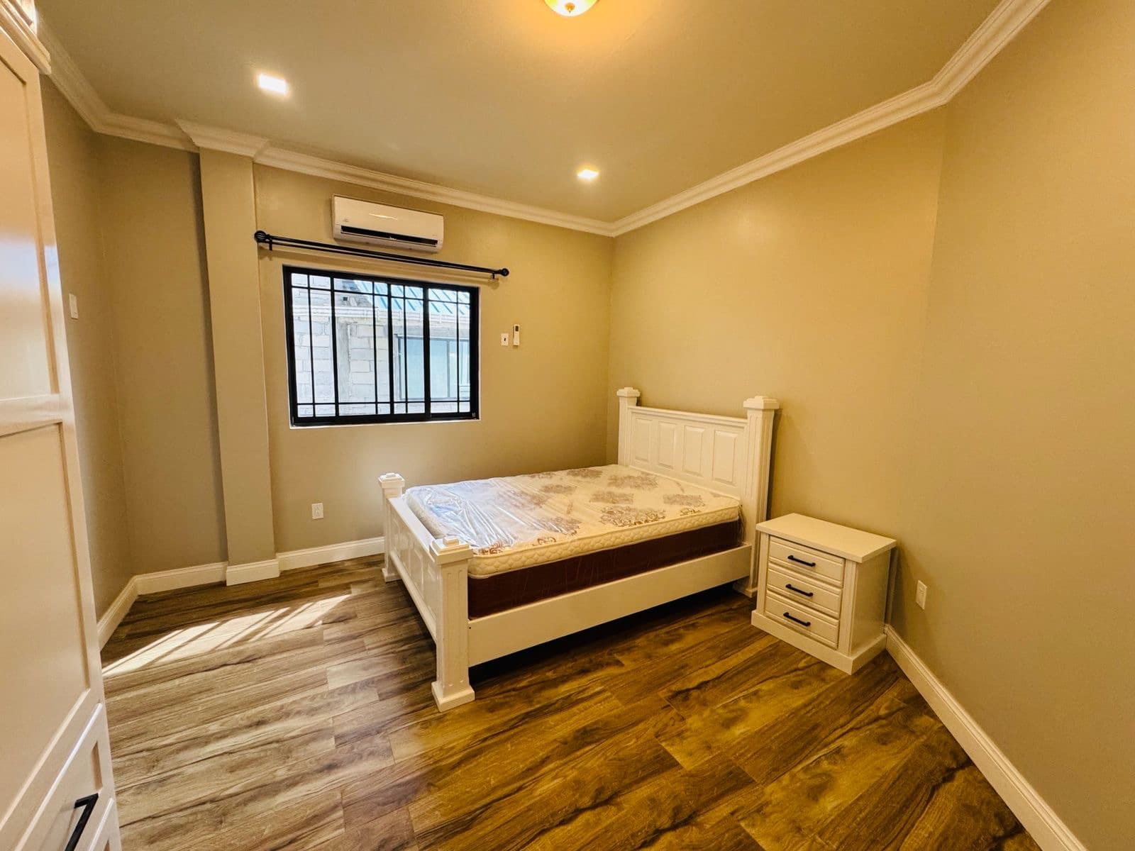 Spacious 3-Bedroom Apartment in Farm — photo 10