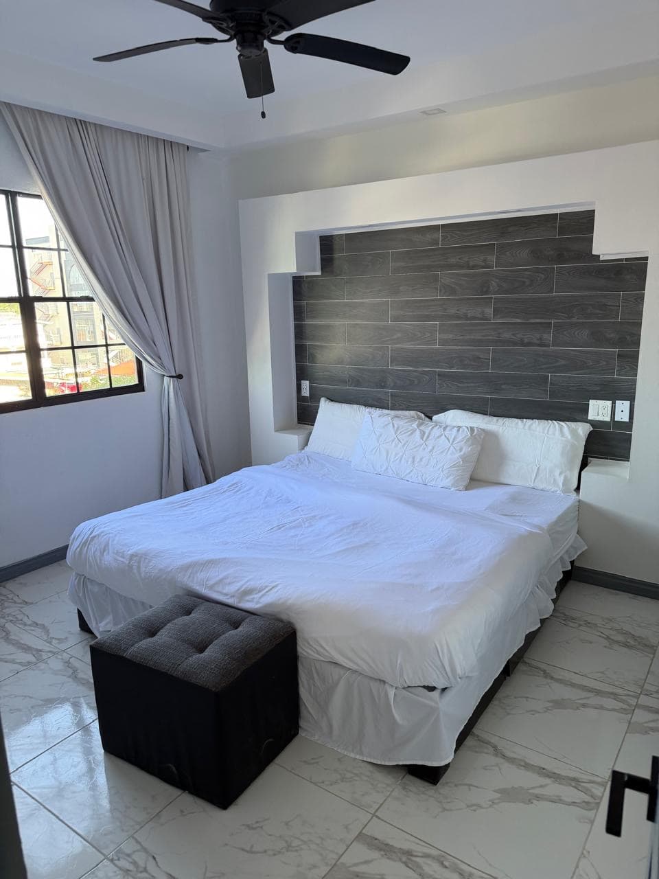 Modern 2-Bedroom Apartment in Duncan Street — photo 5