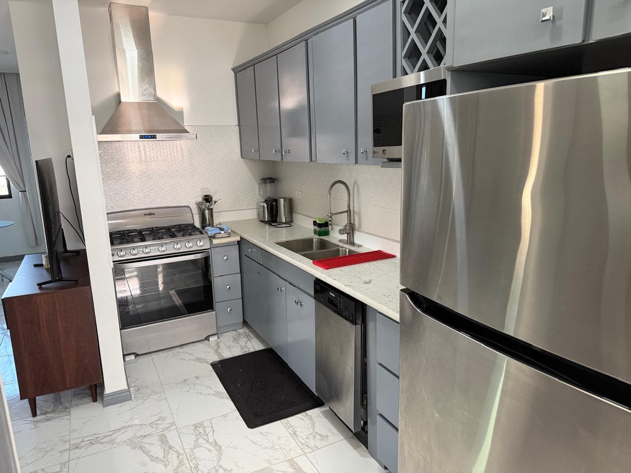 Modern 2-Bedroom Apartment in Duncan Street — photo 6