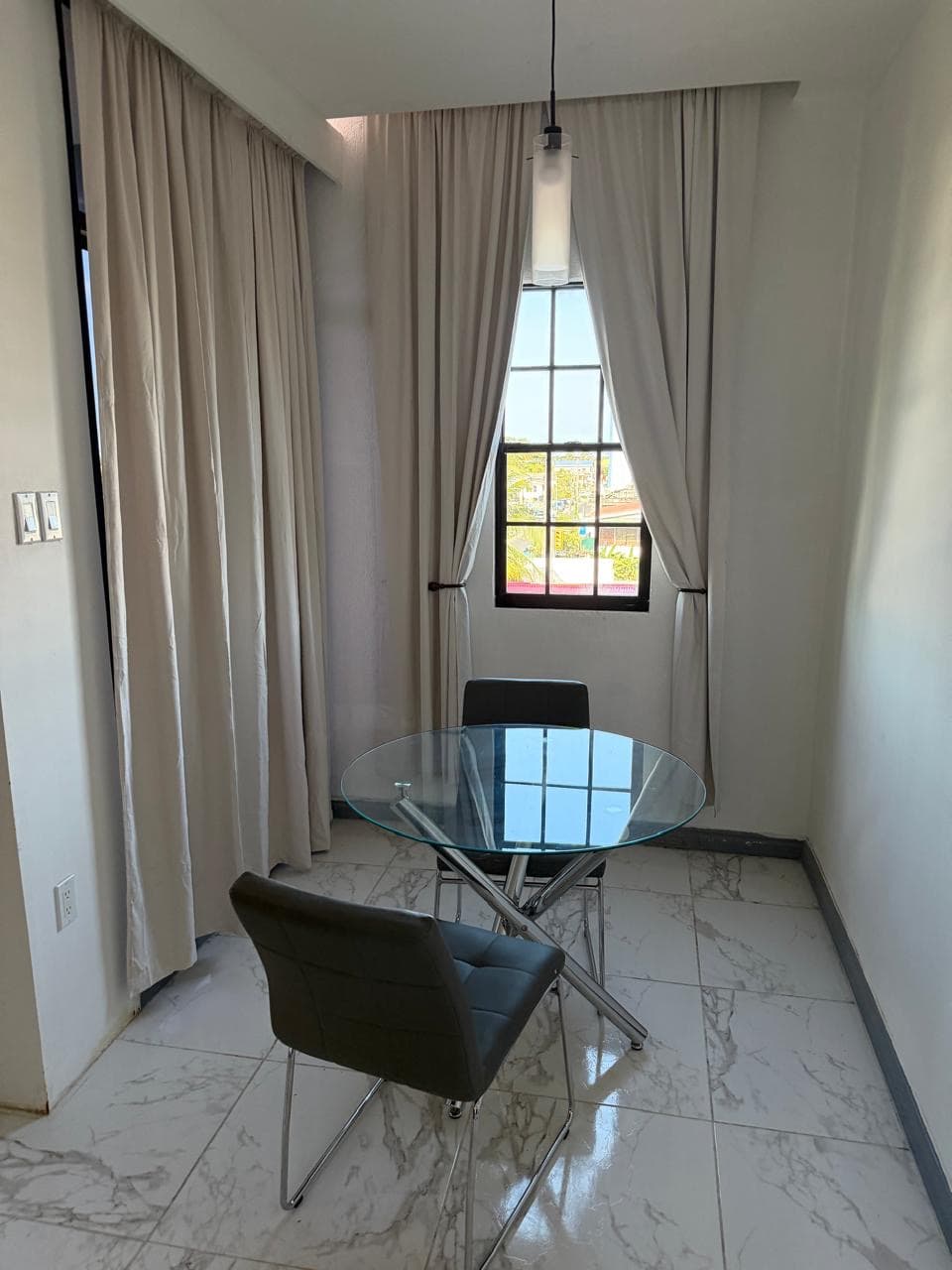 Modern 2-Bedroom Apartment in Duncan Street — photo 4