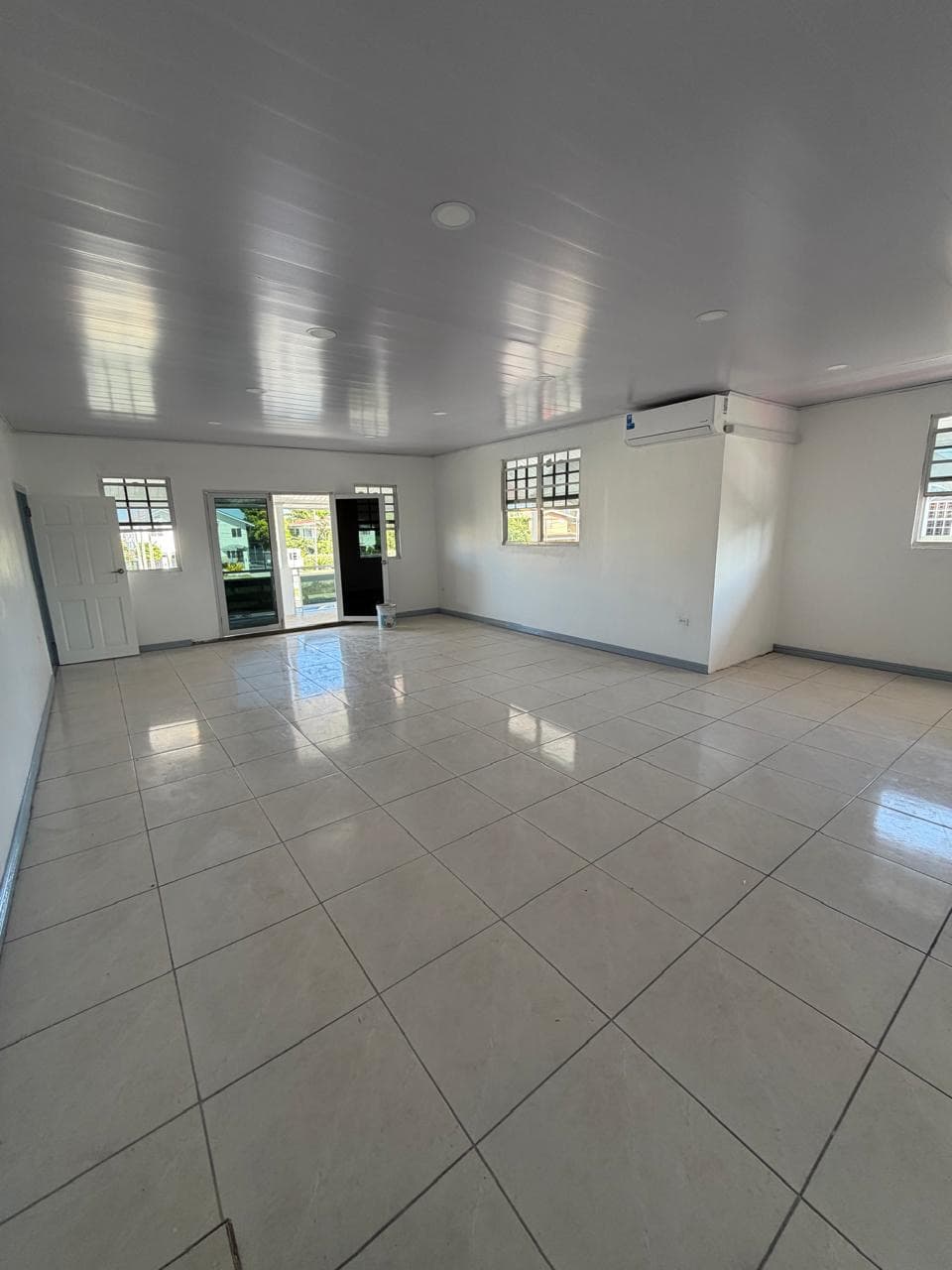 Prime Commercial Office Space for Rent – Section K, Campbellville — photo 3
