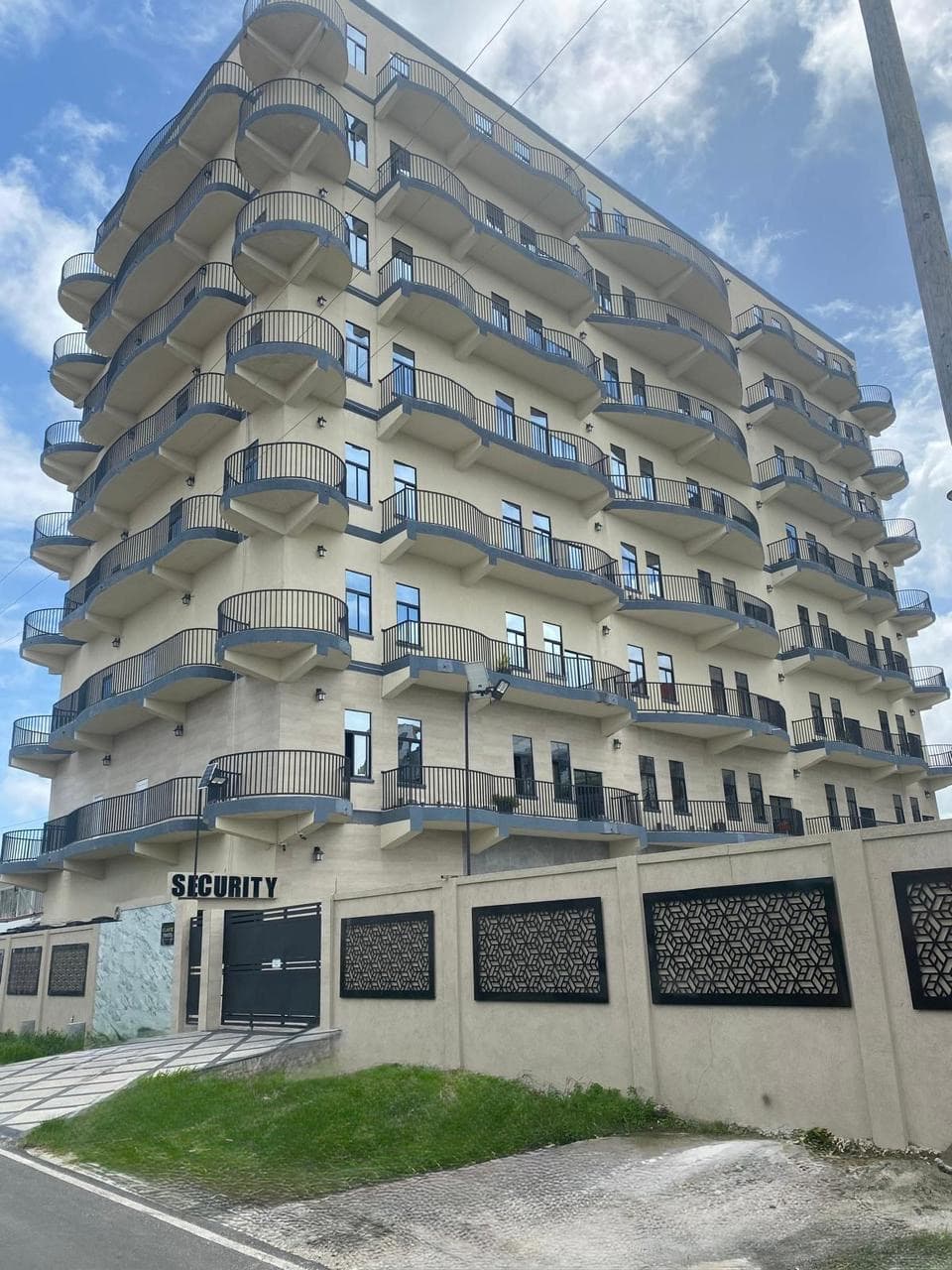 Executive apartment complex — photo 1