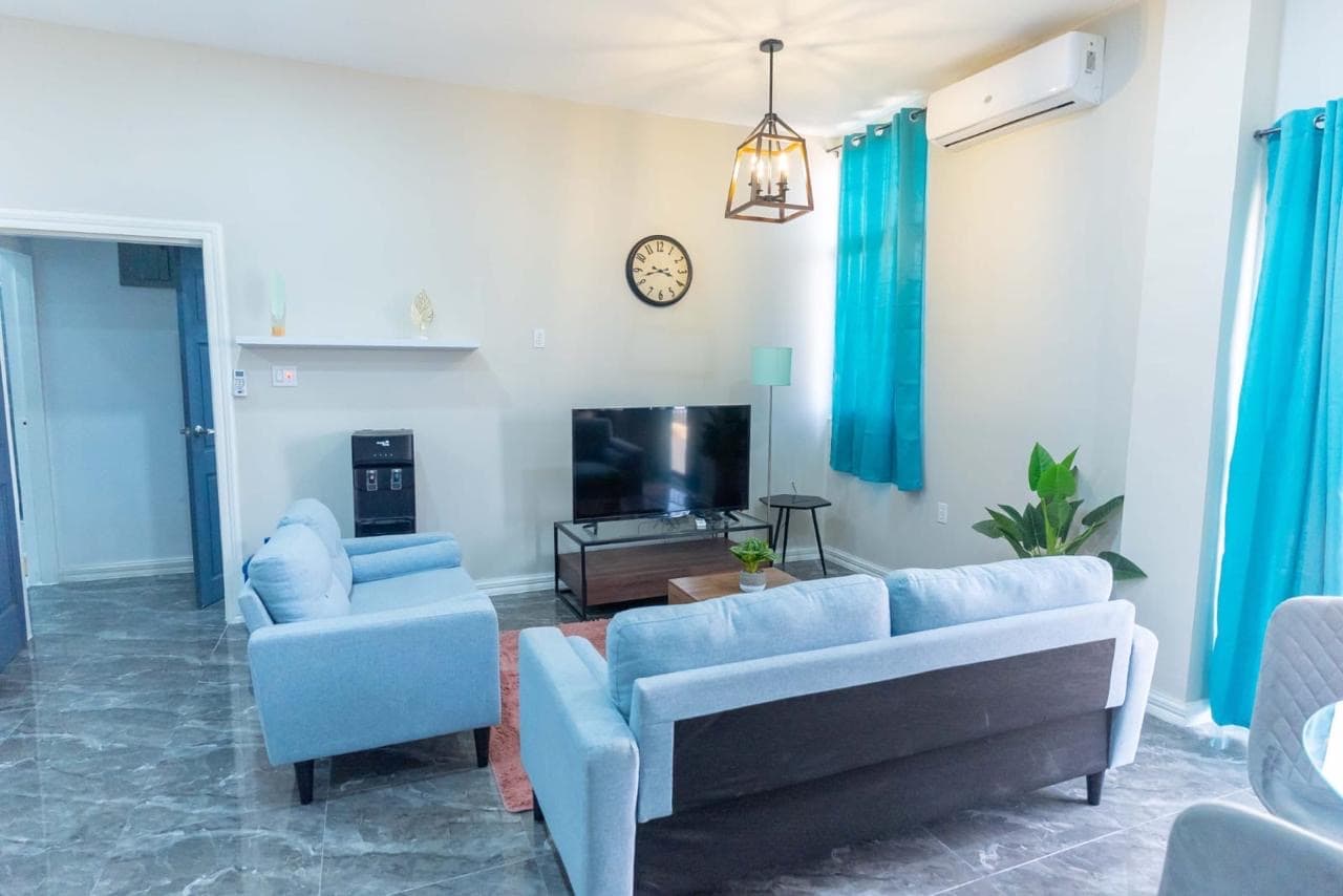 Executive apartment complex — photo 2