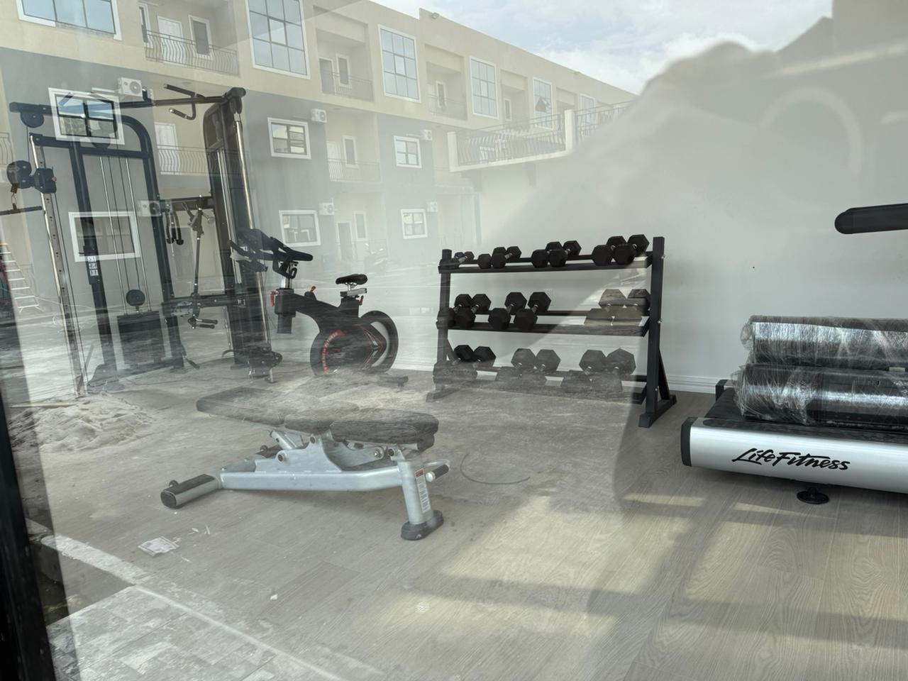 Executive apartment complex — photo 3