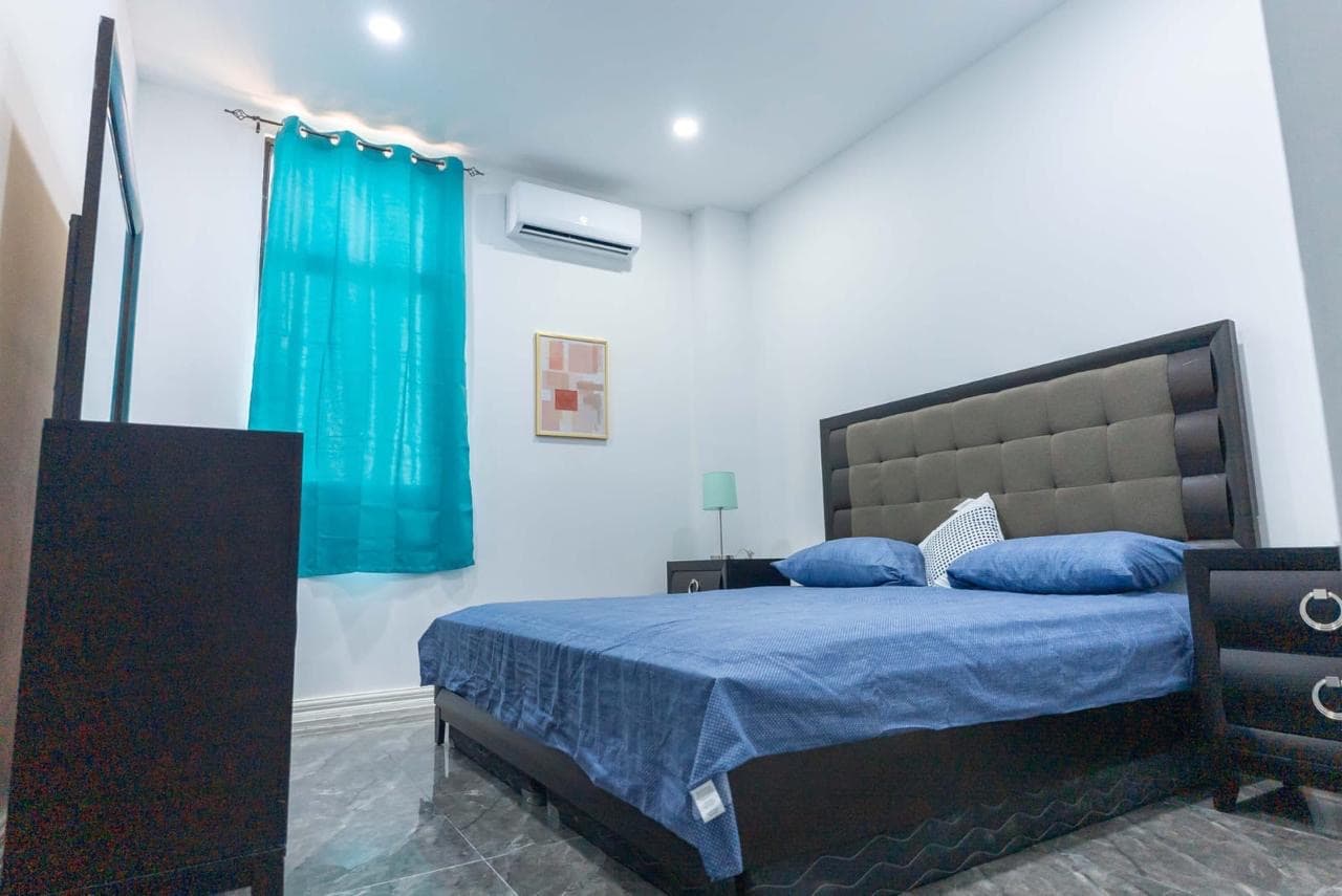 Executive apartment complex — photo 5