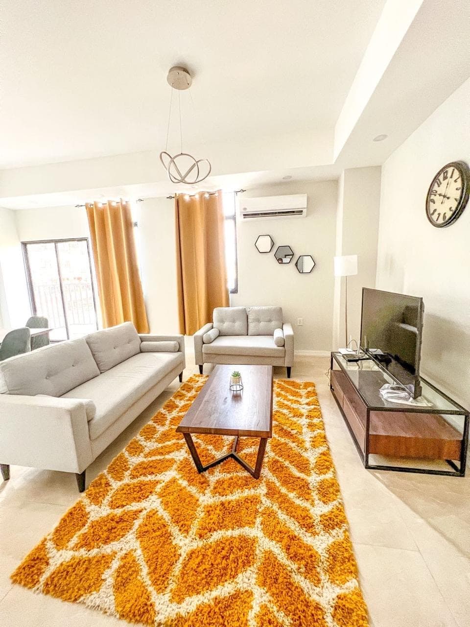 Executive apartment complex — photo 8