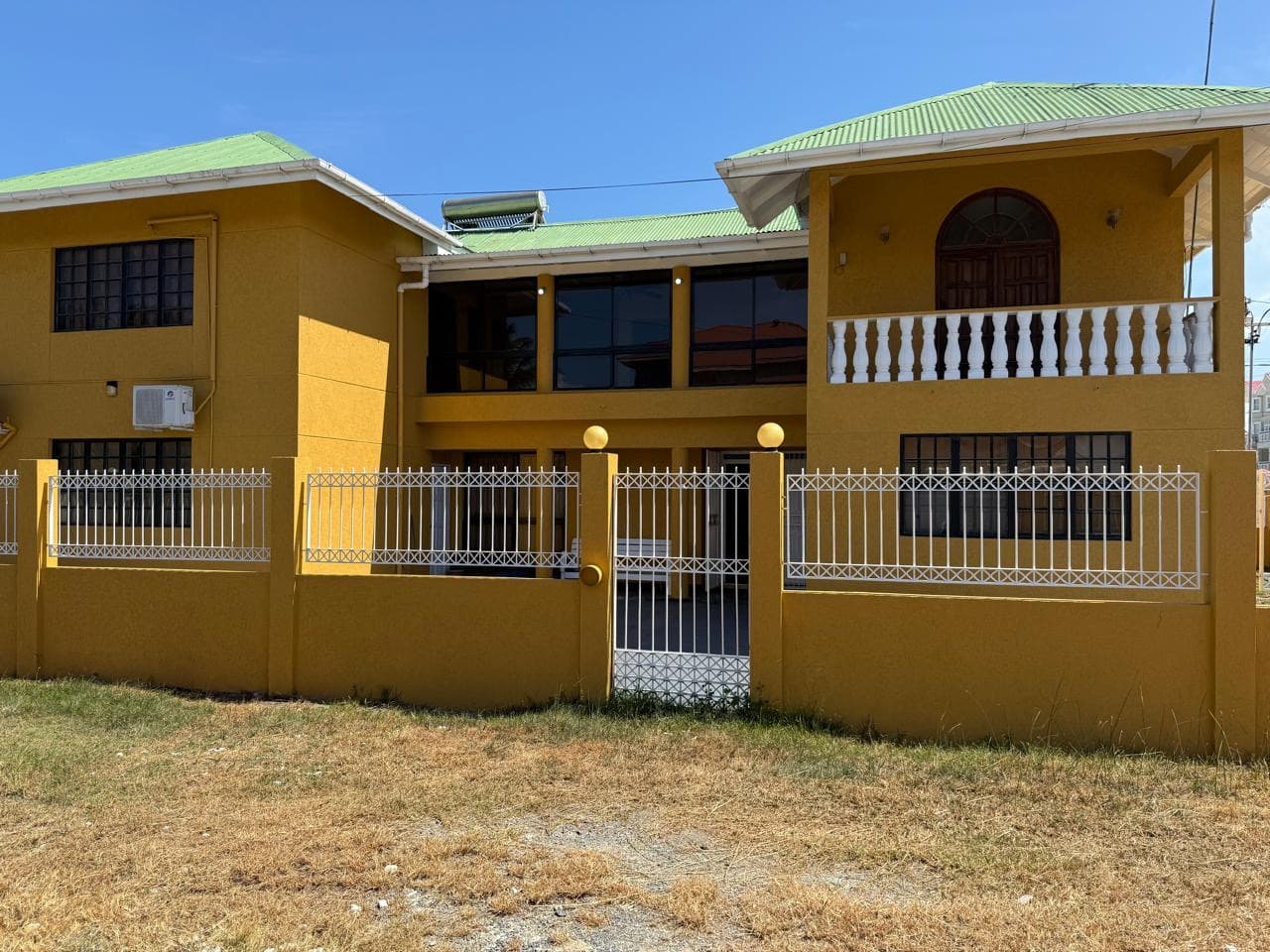 Five bedroom home for rent — photo 1