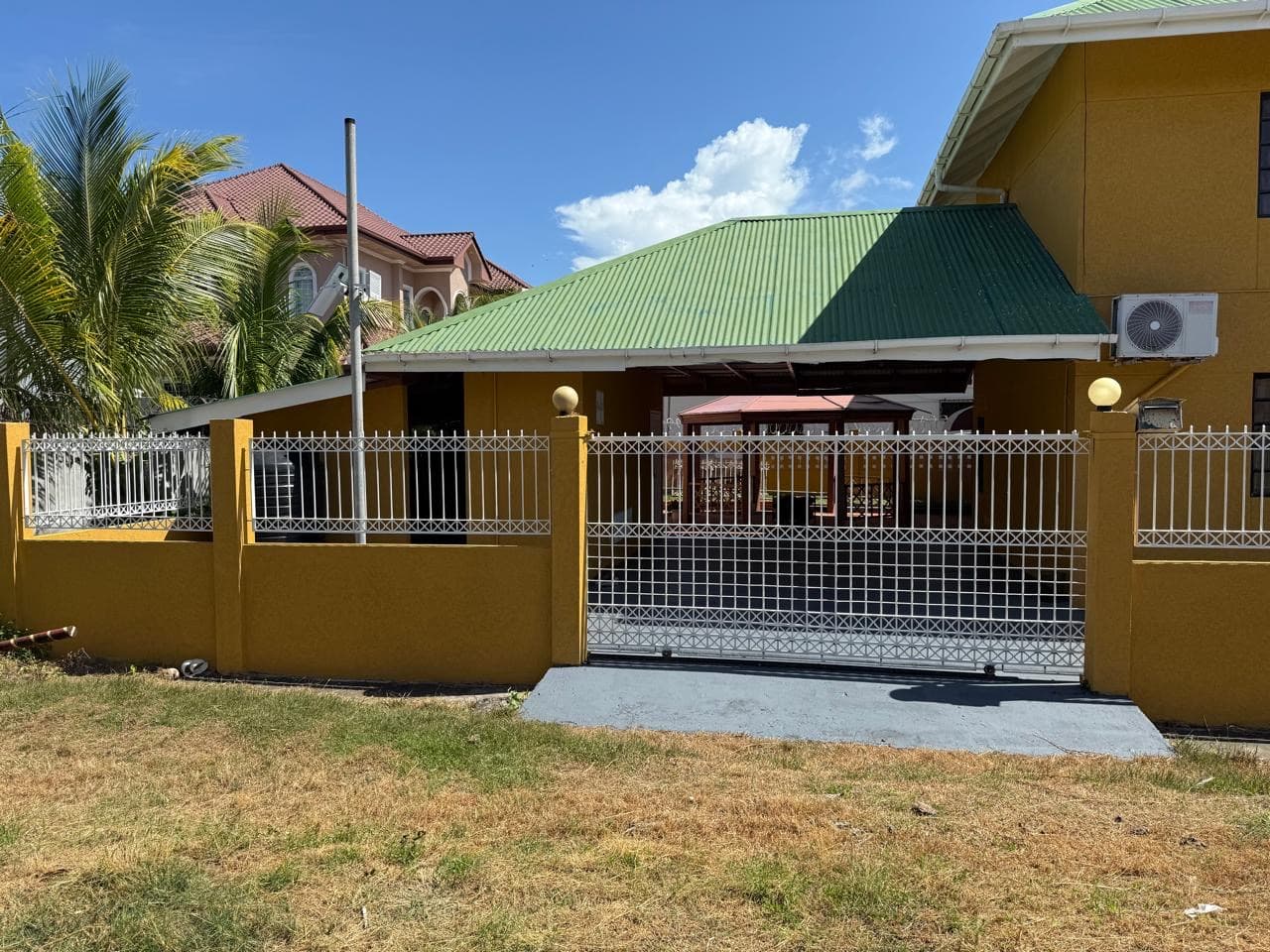 Five bedroom home for rent — photo 8