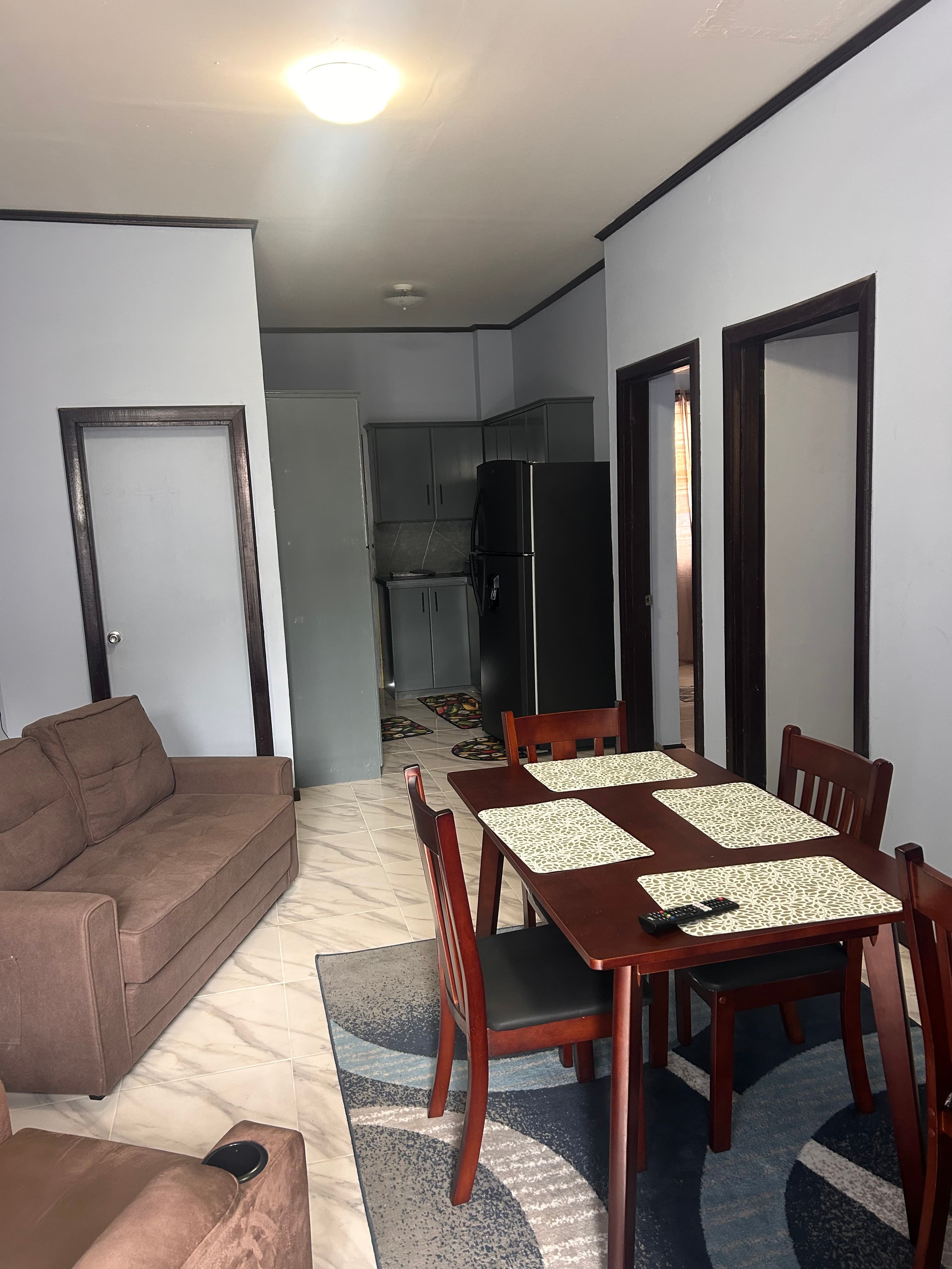 Beautiful and Cozy Two-Bedroom Apartment - Central Georgetown For Rent — photo 8