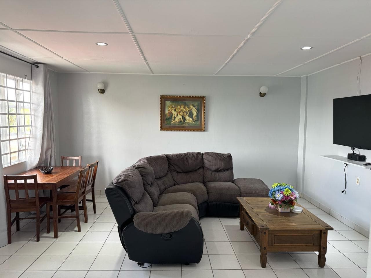 Furnished Comfort: Secure Living in John and Sheriff Street — photo 2