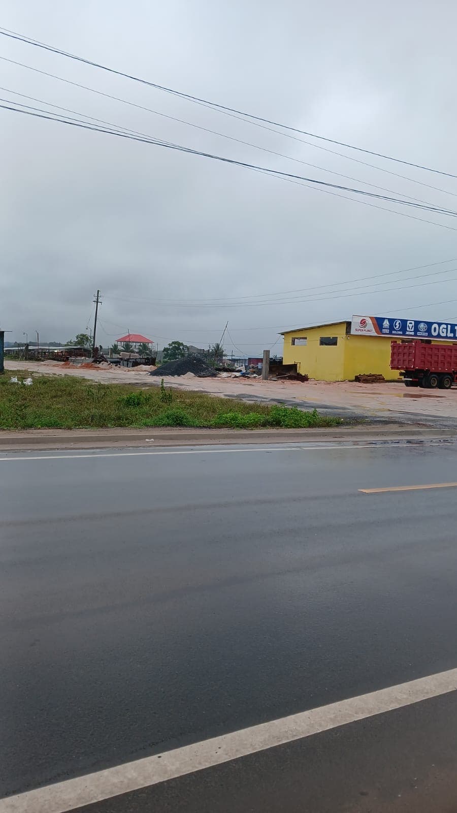 Prime Mixed-Use Land Opportunity in Soesdyke, Linden โ photo 1