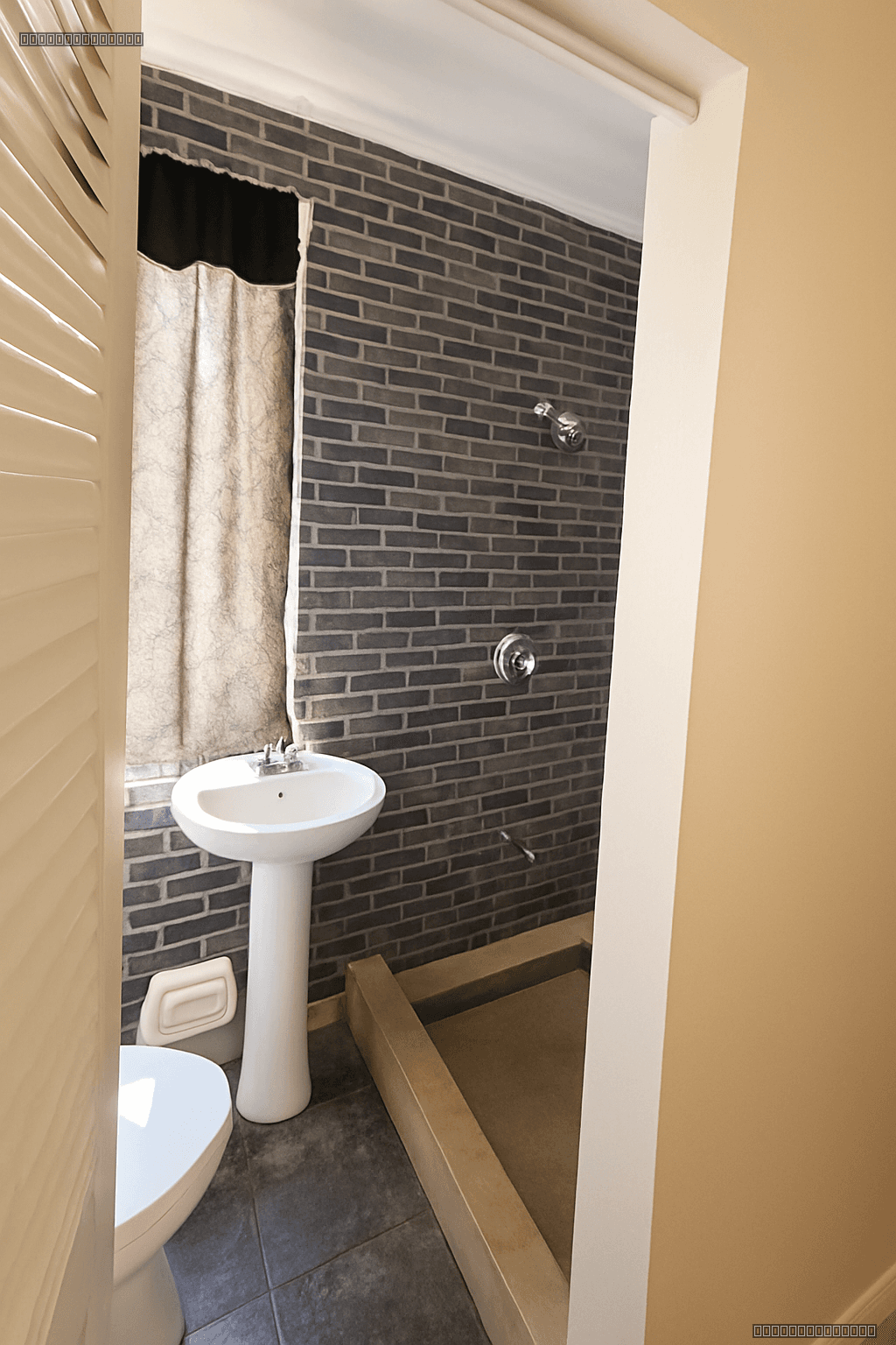 Luxurious 3-Bedroom Upper Flat Apartment in Eccles — photo 7