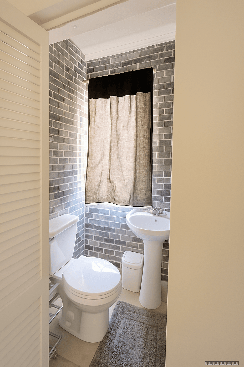 Luxurious 3-Bedroom Upper Flat Apartment in Eccles — photo 13